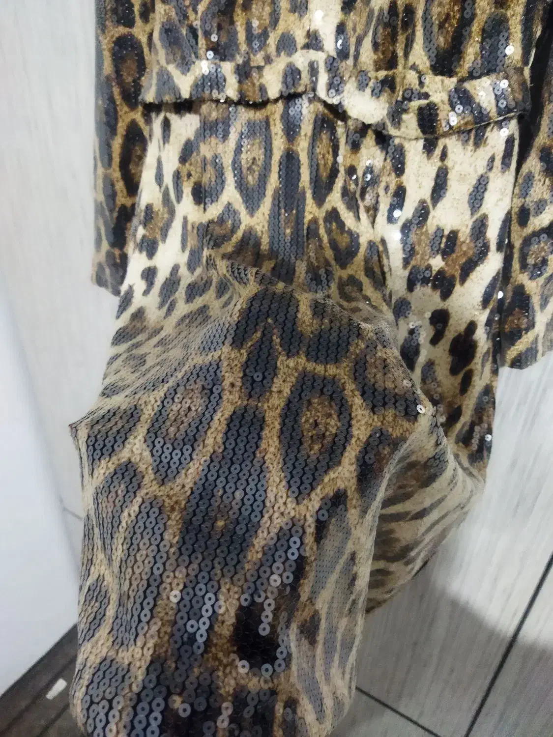 لباس مجلسی پولکی|لباس|لاهیجان, لیالستان|دیوار