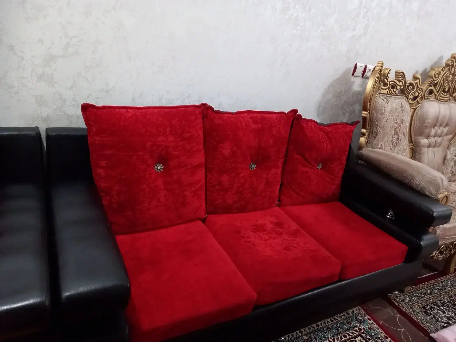 مبل سلطنتی وراحتی|مبلمان خانگی و میز عسلی|بناب, |دیوار
