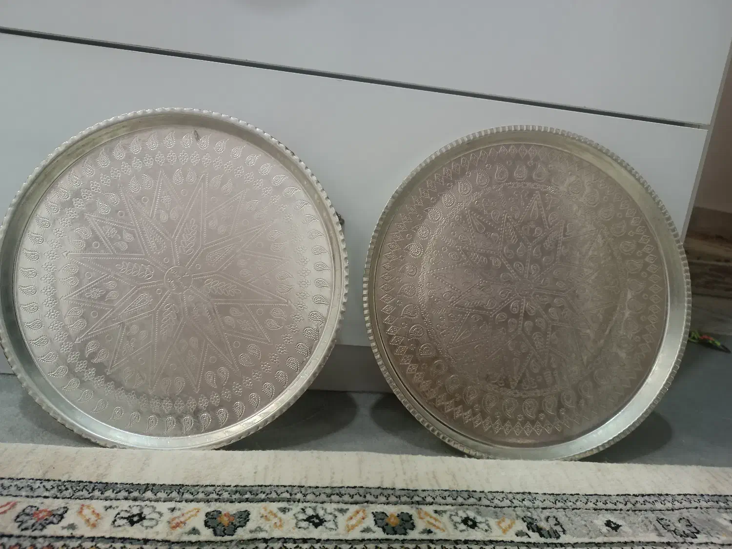 دوعددسینی جنس مس|ظروف سرو و پذیرایی|گناباد, |دیوار