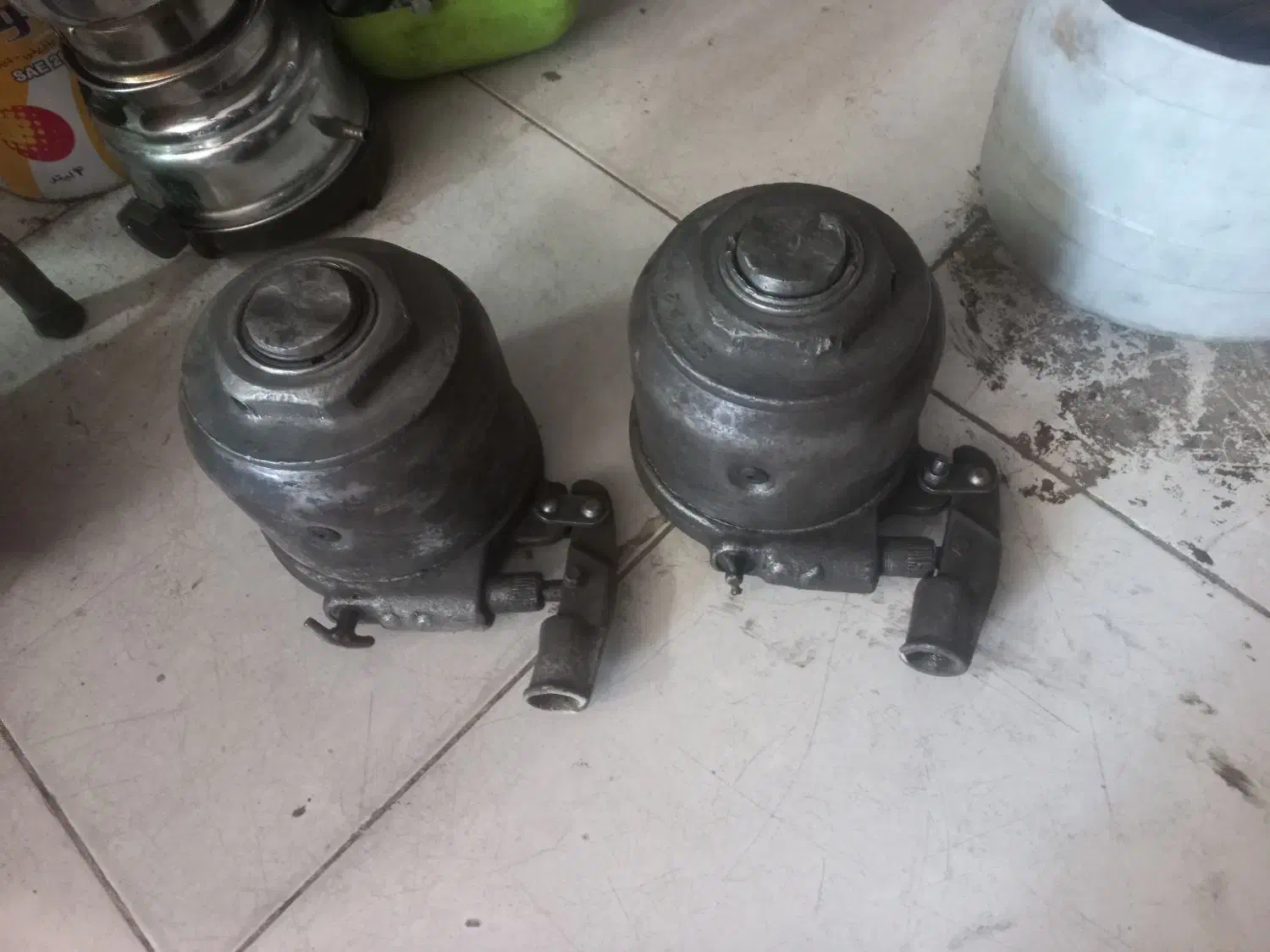 جک روغنی وابزالات|قطعات یدکی و لوازم جانبی|قم, قلعه کامکار|دیوار