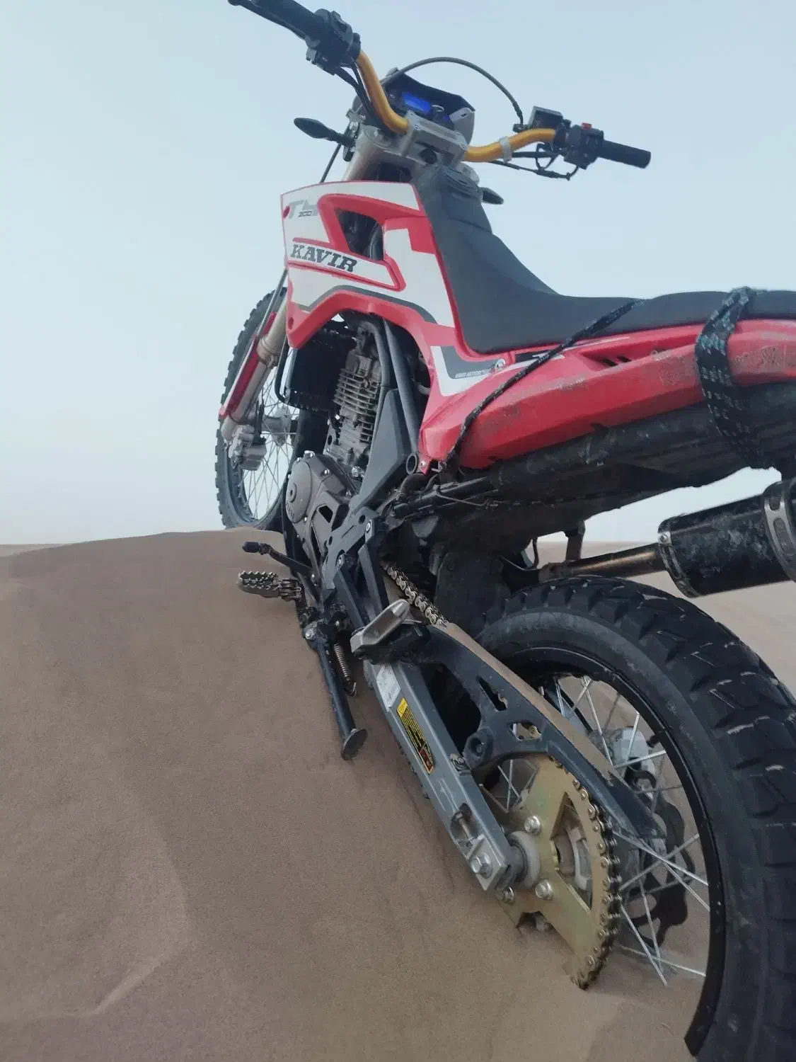 تریلر کویر t4انجین روان|موتورسیکلت|قائن, |دیوار