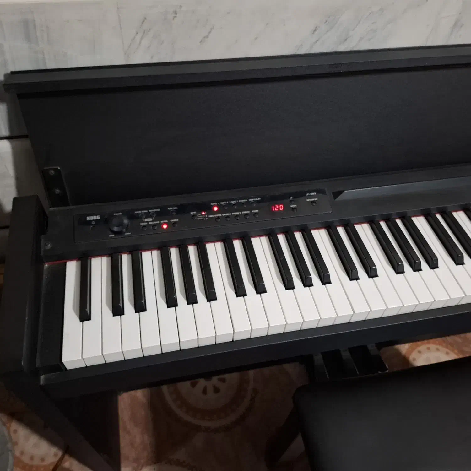 پیانو دیجیتال برند korg|پیانو، کیبورد، آکاردئون|لنجان, |دیوار
