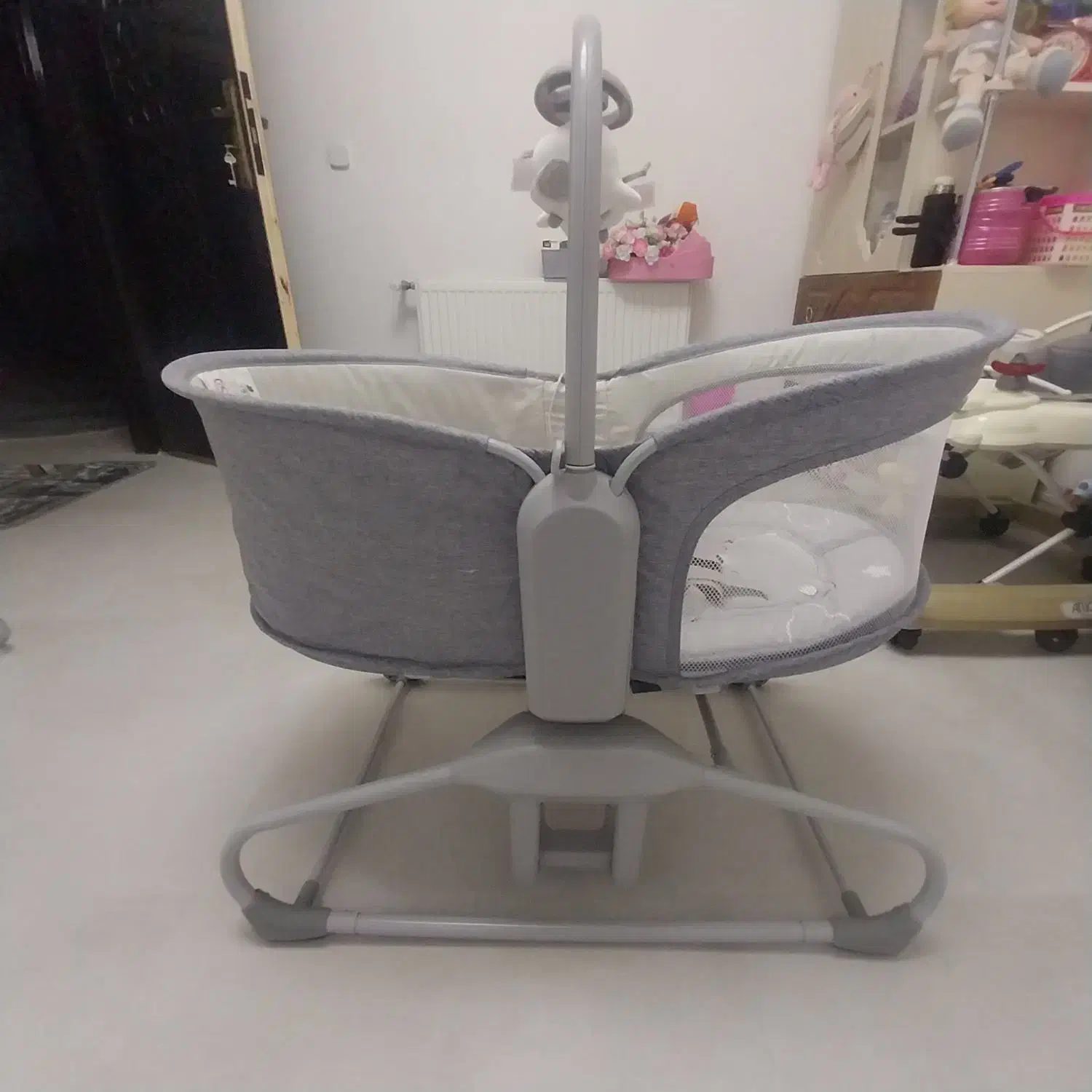 گهواره برقی|اسباب و اثاث بچه|نهاوند, |دیوار