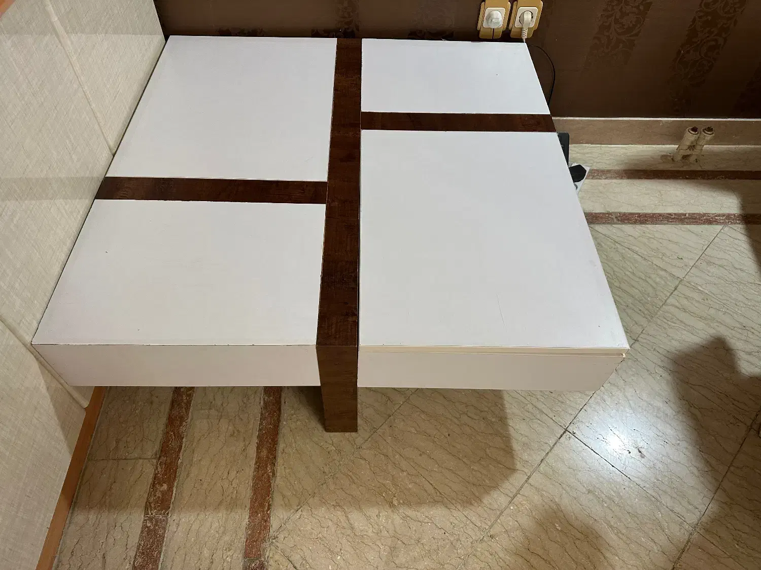 میز جلو مبلی سفارشی ساخته دو طرفش باکس داره|مبلمان خانگی و میز عسلی|رشت, بلوار گیلان|دیوار