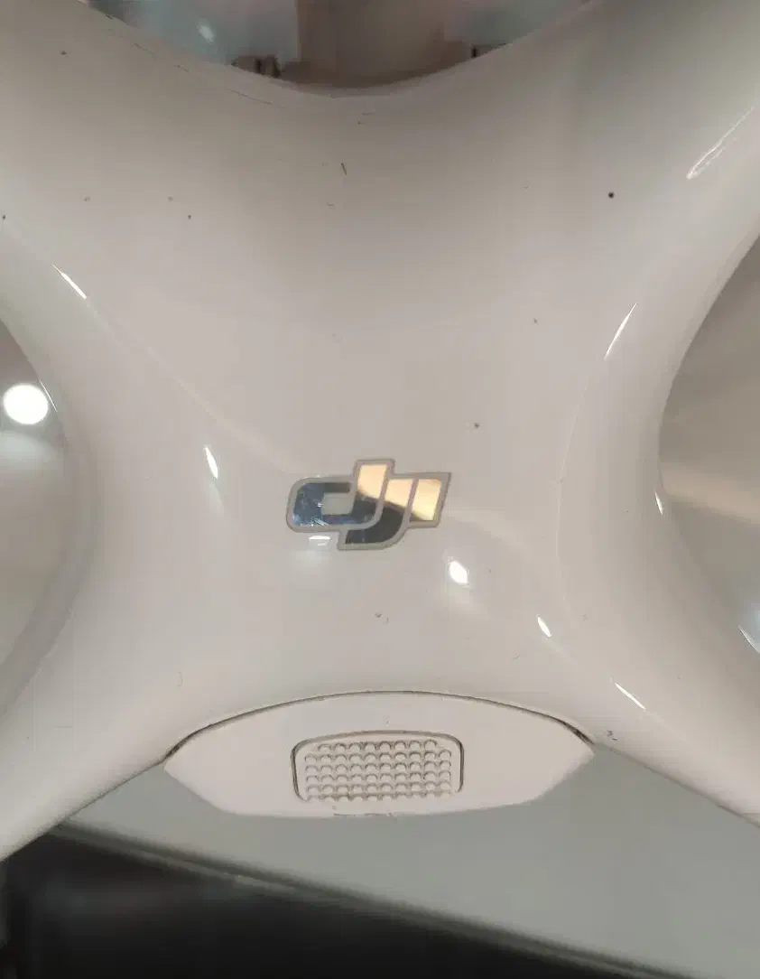 فانتوم ۴ پرو|دوربین عکاسی و فیلمبرداری|تبریز, |دیوار