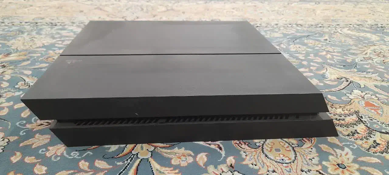 فروش یک دستگاه پی اس فور فت همراه دو دسته|کنسول، بازی ویدئویی و آنلاین|گلپایگان, |دیوار