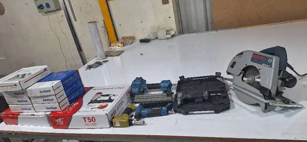 لوازم نجاری روکوبی رنگکاری کامل|ابزارآلات|تهران, حکیمیه|دیوار