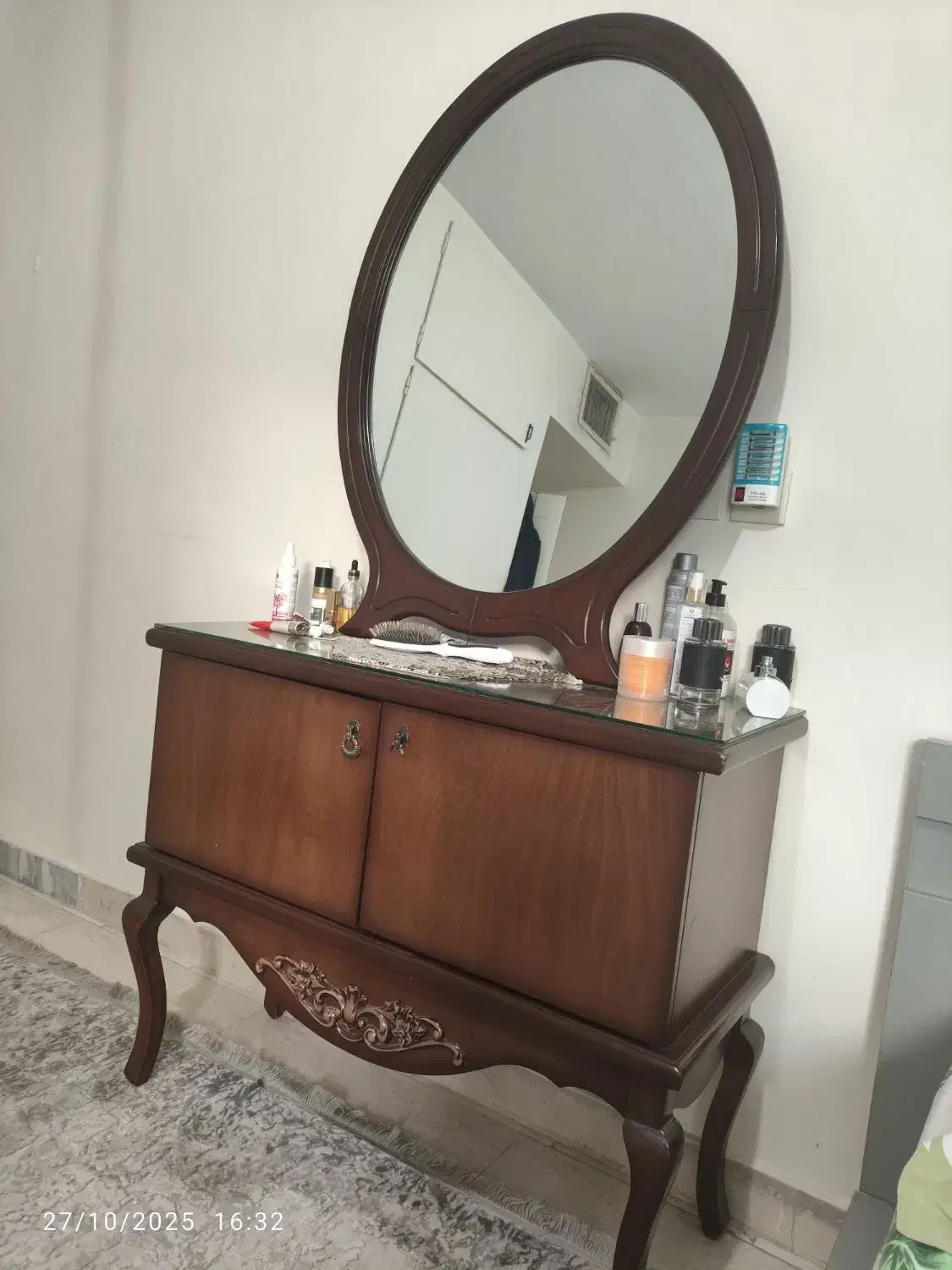 میز آینه سالم|جاکفشی، کمد، دراور|تهران, زیبادشت|دیوار