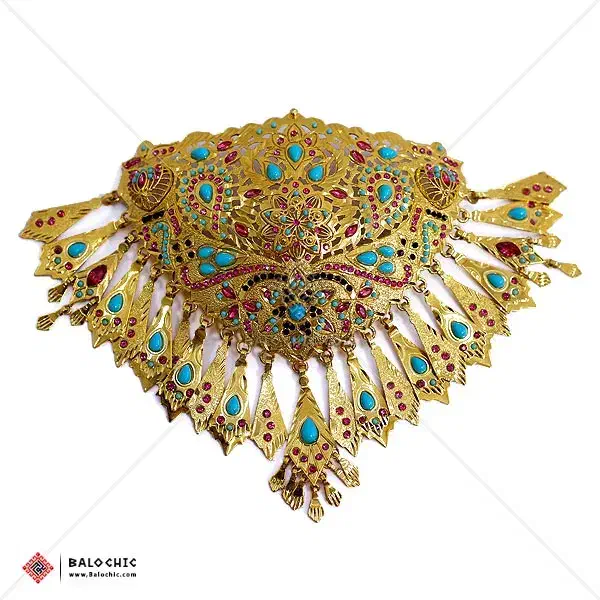 سنجاق گمشده|اشیا|خاش, |دیوار