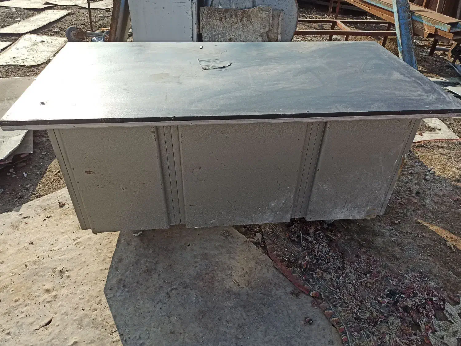 میز|دفتر کار|مشهد, نیزه|دیوار