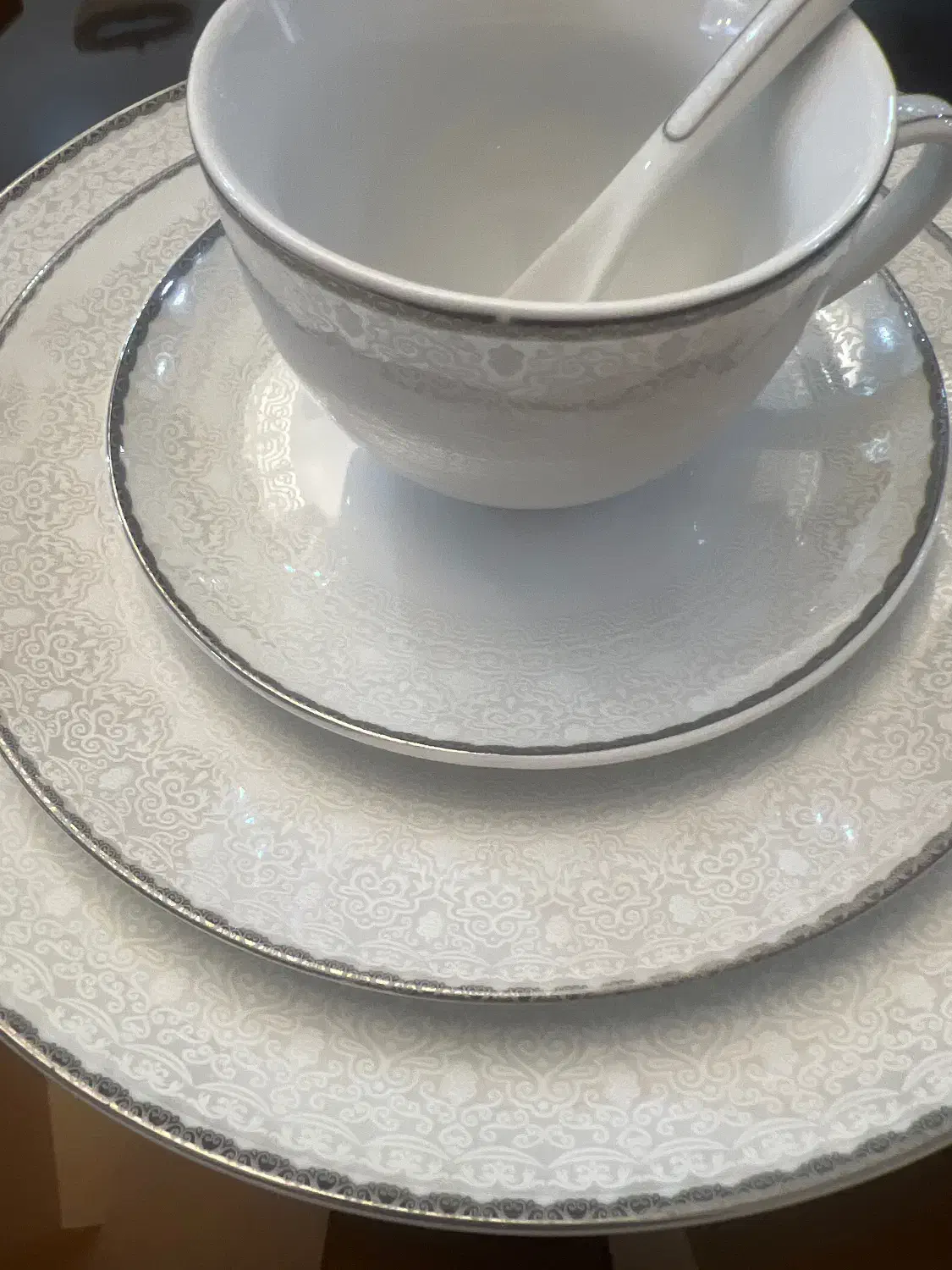 سرویس چینی ۱۸ نفره کامل|ظروف سرو و پذیرایی|قم, شهرک قدس|دیوار