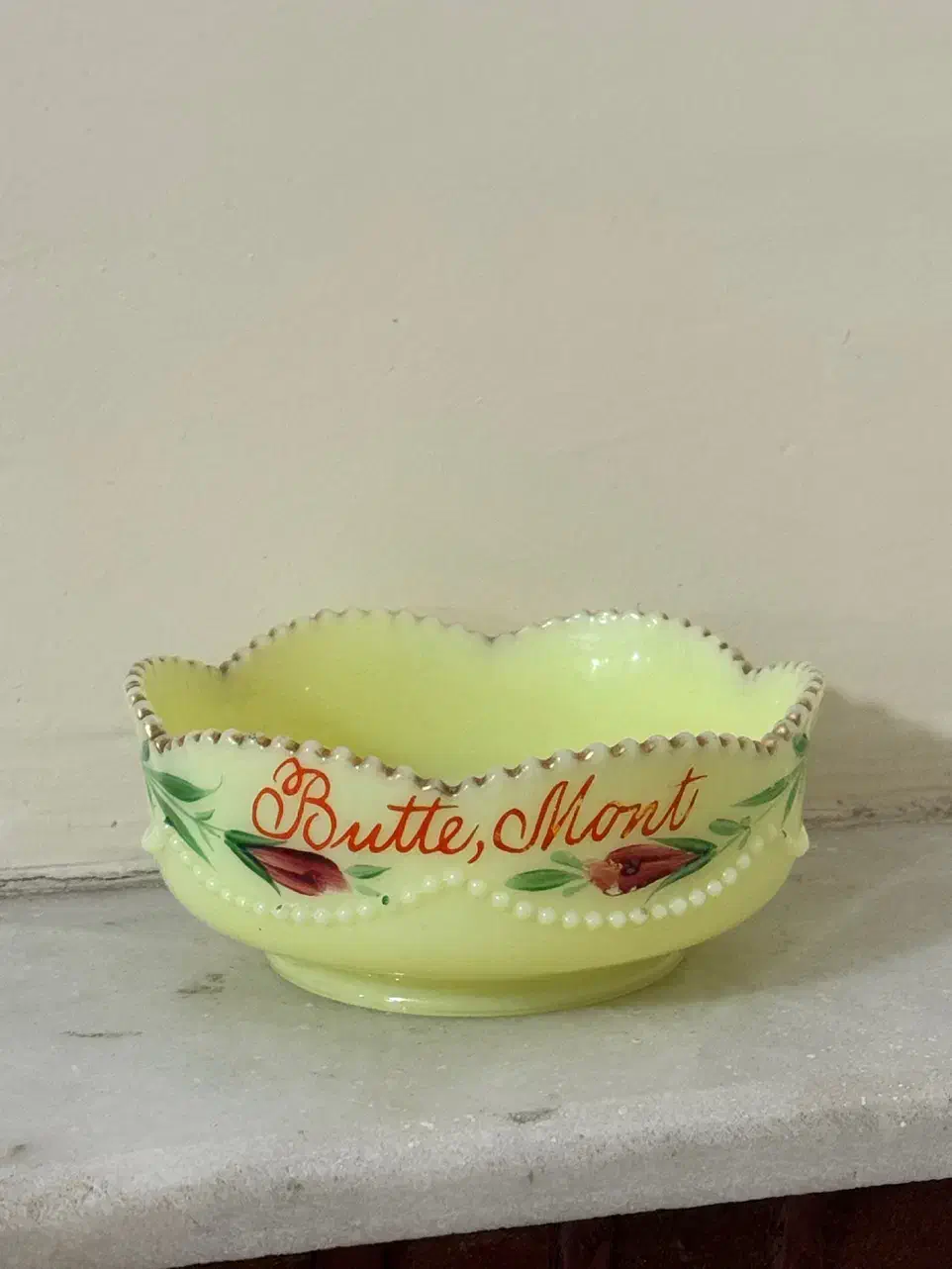 گلدان و کاسه اپالین قدیمی|کلکسیون اشیاء عتیقه|تهران, کاج|دیوار