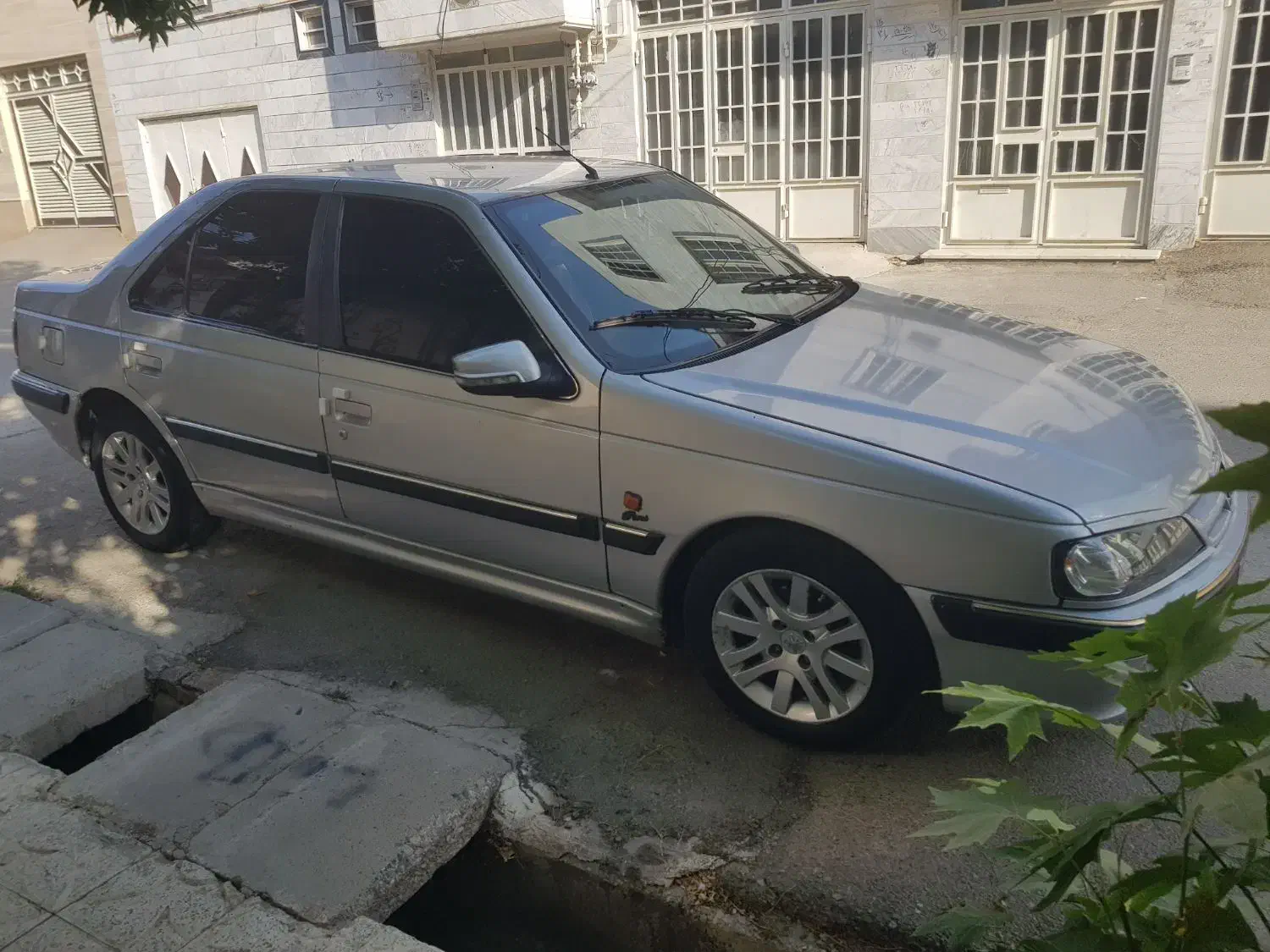 فروش|خودرو سواری و وانت|بروجرد, |دیوار