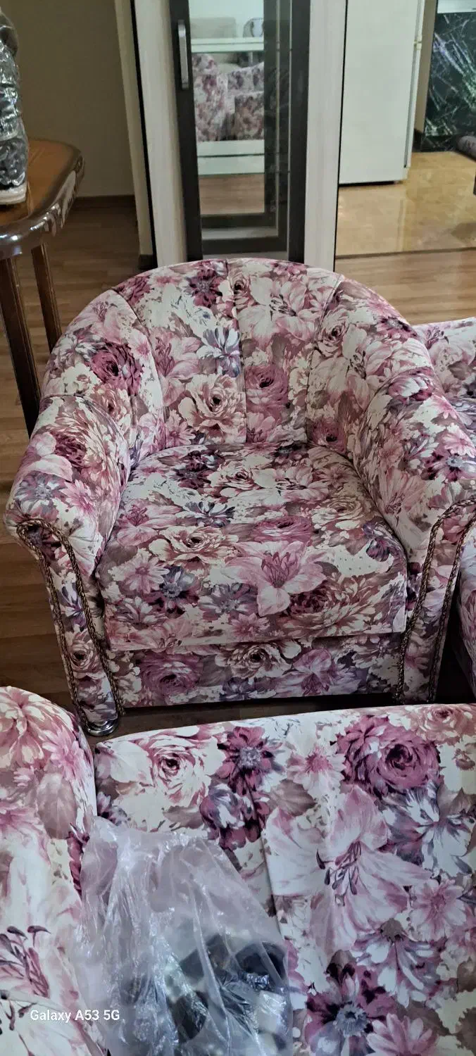 راحتی|مبلمان خانگی و میز عسلی|کلاردشت, |دیوار