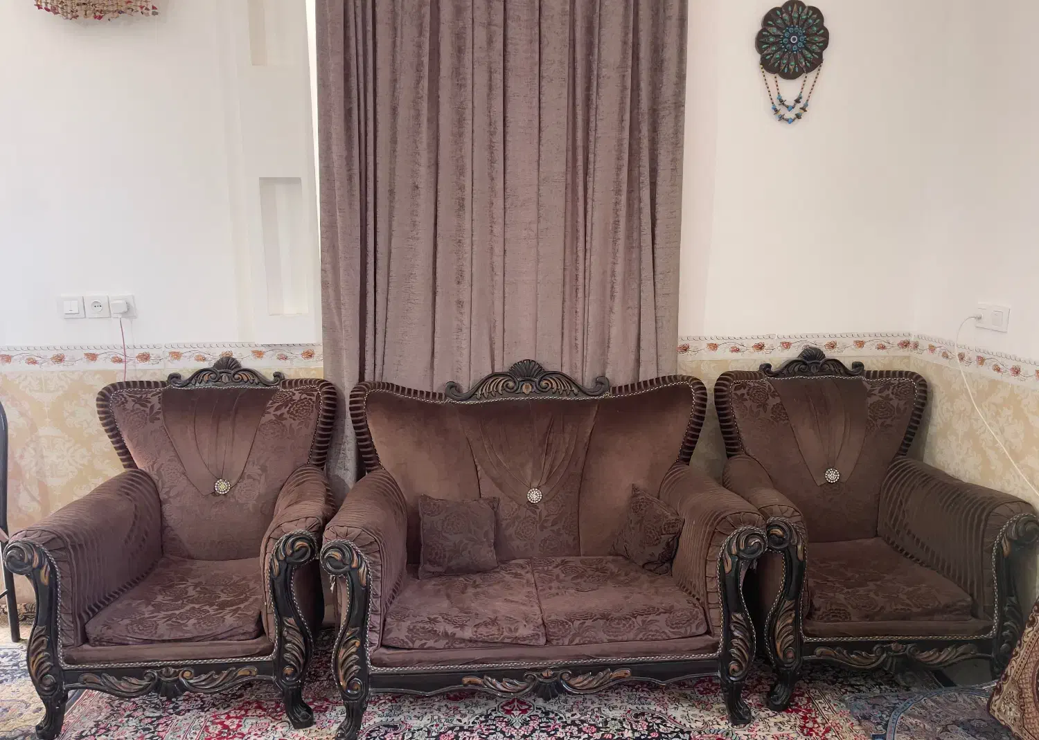 مبل نیم ست.سالم و محکم|مبلمان خانگی و میز عسلی|کرمان, |دیوار