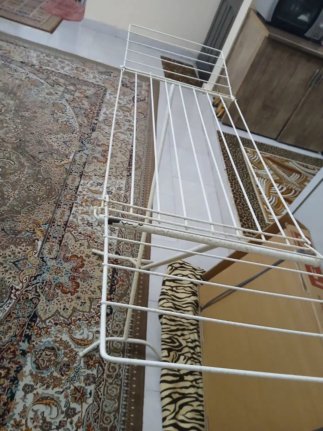 رخت پهن کن|بندرخت و رختآویز|گرگان, |دیوار