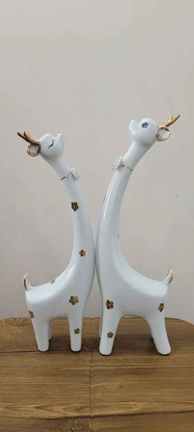 دو عدد گوزن دکوری|مجسمه، تندیس، ماکت|فردیس, شهرک ۱۱۰|دیوار