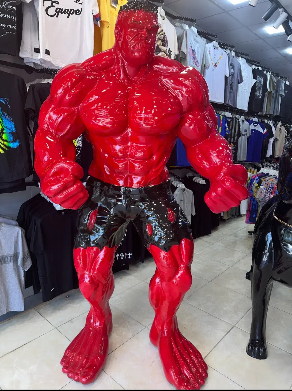 مجسمه هالک بزرگ|مجسمه، تندیس، ماکت|خمینی‌شهر, |دیوار