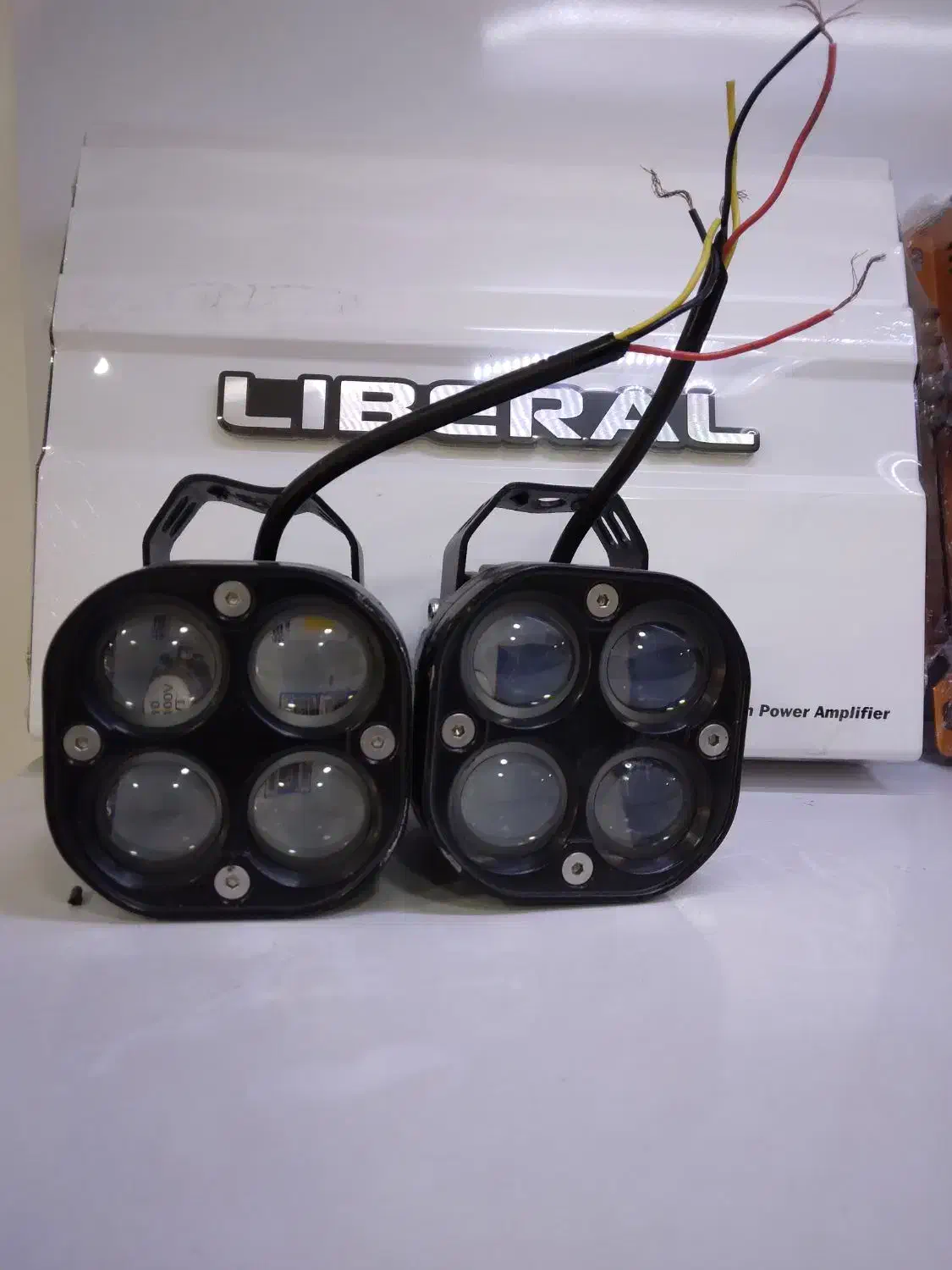 پروژکتور .چراغ ۴ چشمی|لامپ و چراغ|تبریز, |دیوار