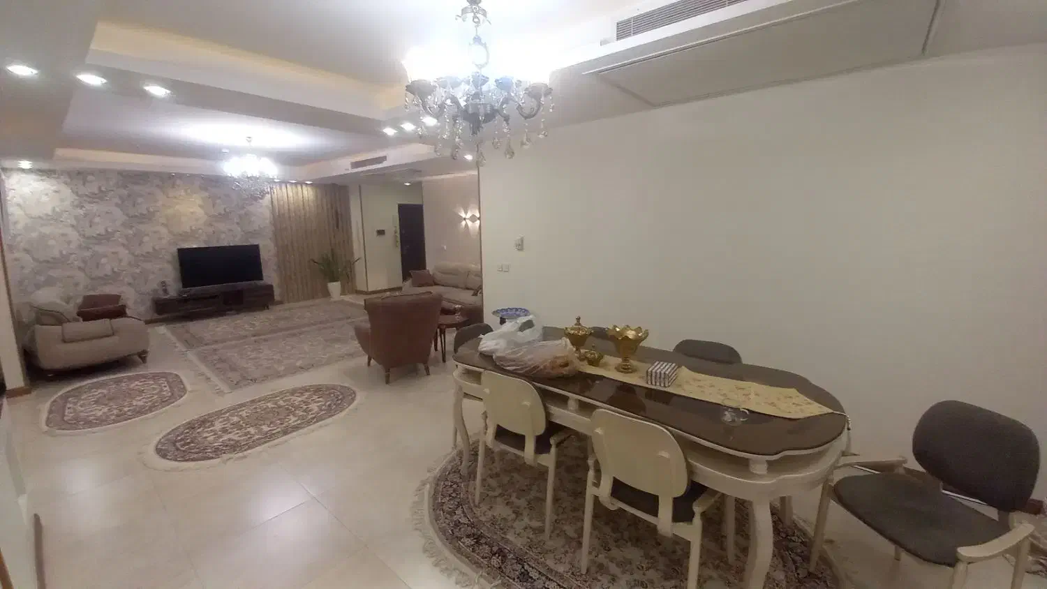 ۱۶۰متر۳خواب در حد هتلینگ ۵ ستاره دریاچه چیتگر