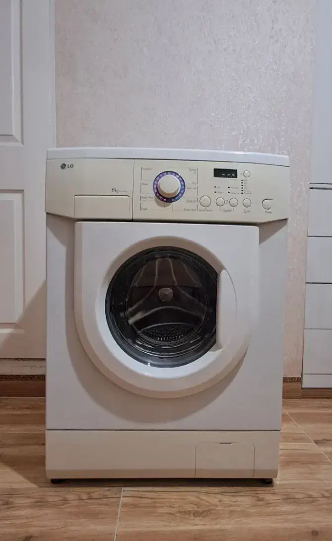 ماشین لباسشویی ۶ کیلویی ال جی|ماشین لباسشویی و خشک‌کن لباس|کرمانشاه, |دیوار