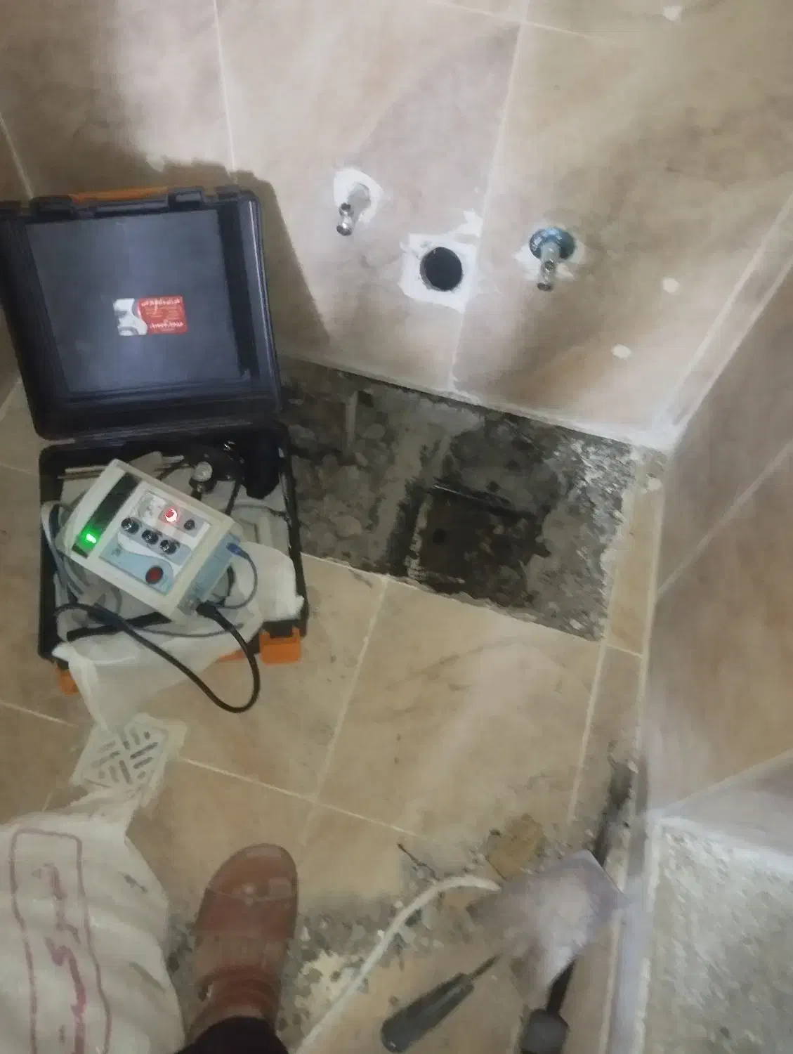 نشت‌یابی تخصصی لوله اب با دستگاه دیجیتال لوله کش|خدمات پیشه و مهارت|بندرعباس, |دیوار