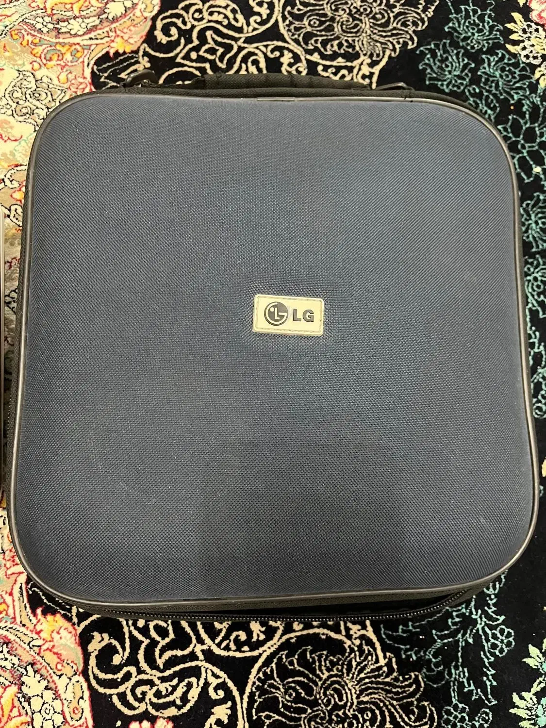 دی وی دی لبتابی لپ تابی پرتابل الجی با کیف کنترل|پخش‌کننده DVD و ویدیو|رباط‌کریم, رباط‌کریم|دیوار