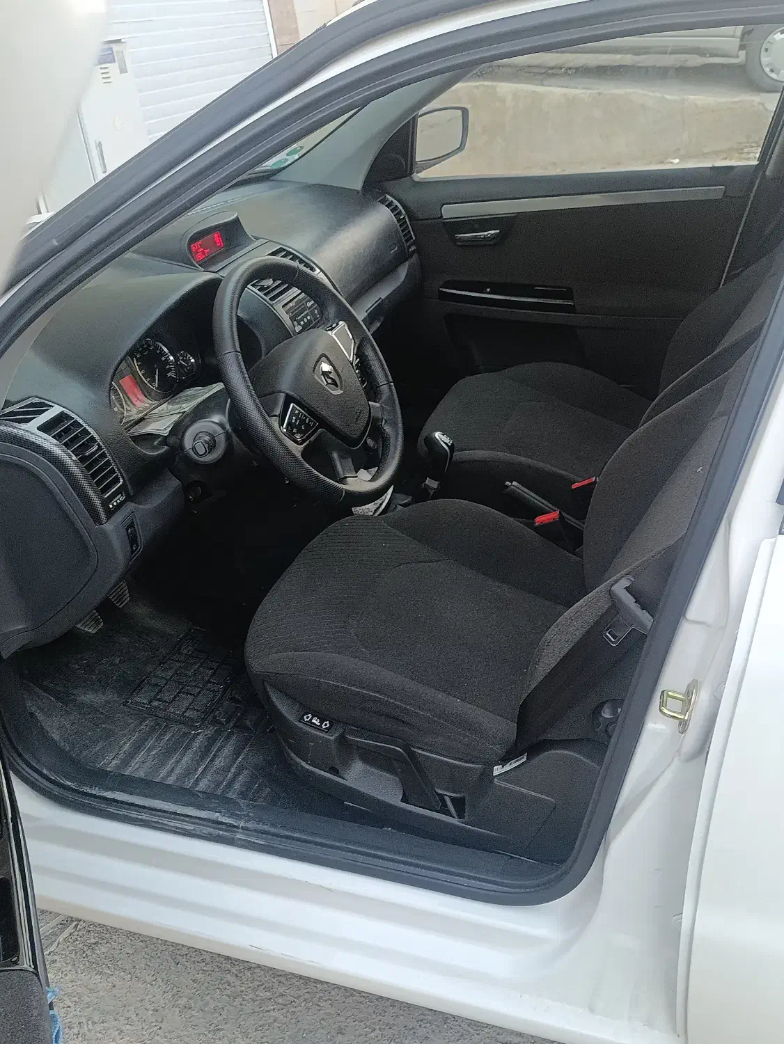 سورن پلاس 1404|خودرو سواری و وانت|صدرا-فارس, فاز ۱|دیوار