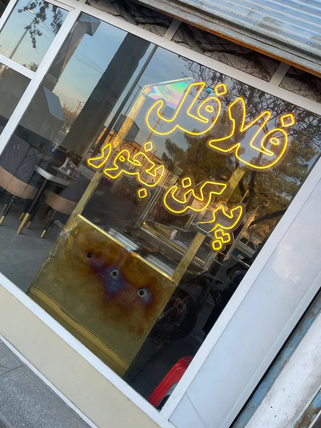 به علت جمع آوری مغازه|کافیشاپ و رستوران|نقده, |دیوار