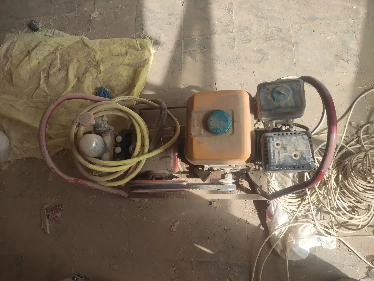 پمپ آب و موتور برق|ابزارآلات|آیسک, |دیوار