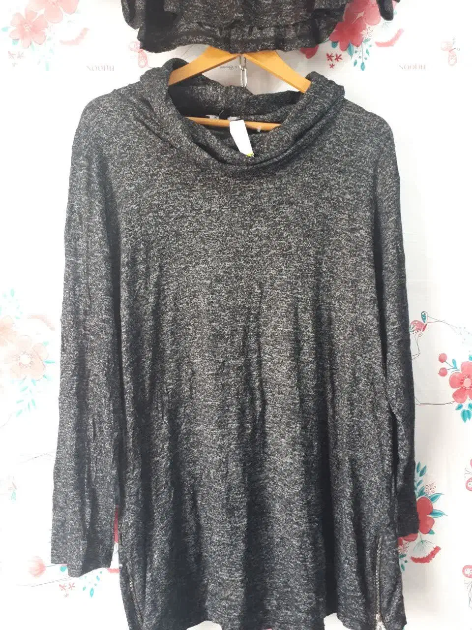 پوشاک زنانه و مردانه کیفیت|لباس|قروه, |دیوار