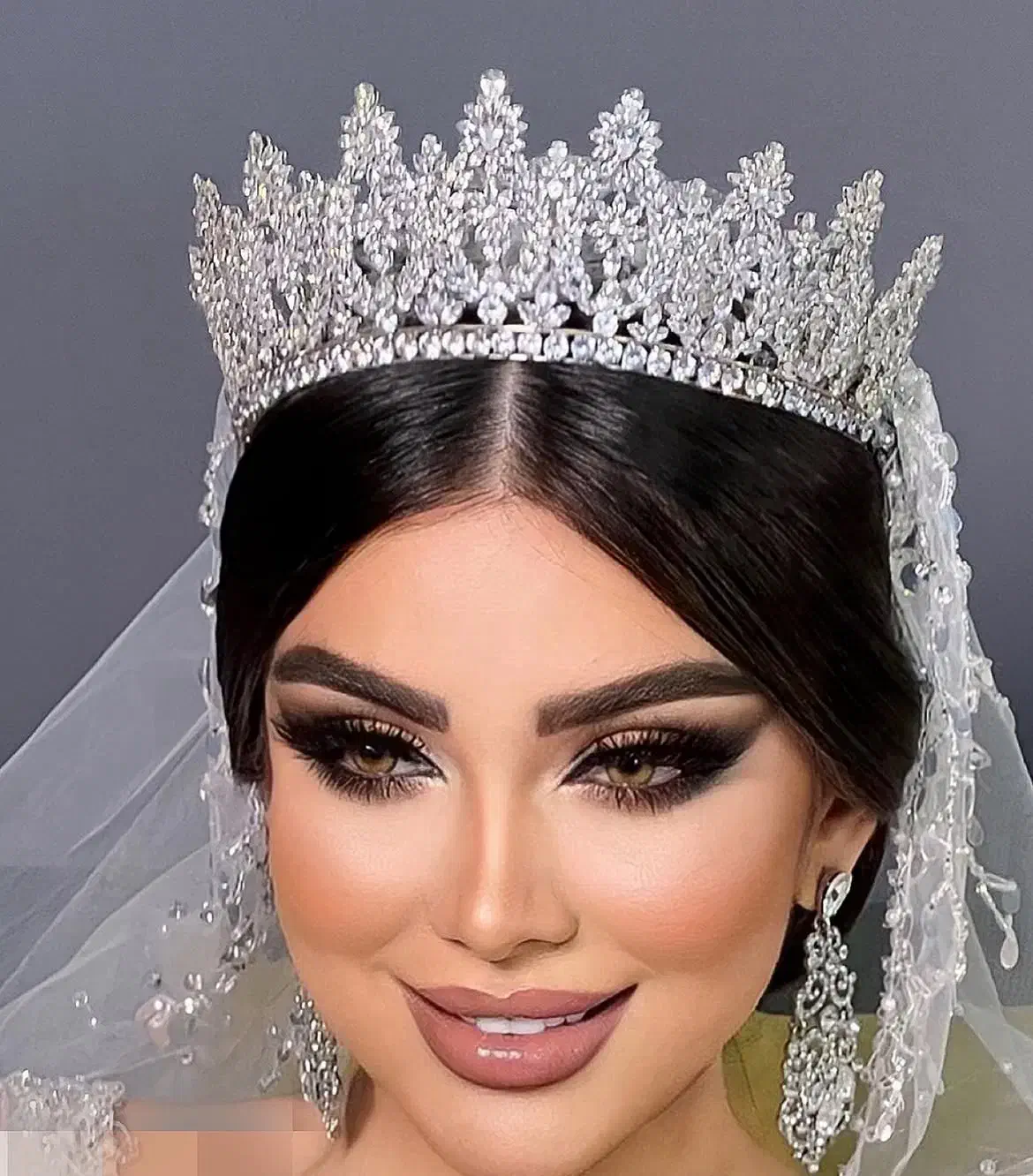 پکیج اقتصادی عروس و میکاپ شینیون|خدمات آرایشگری و زیبایی|چالوس, |دیوار