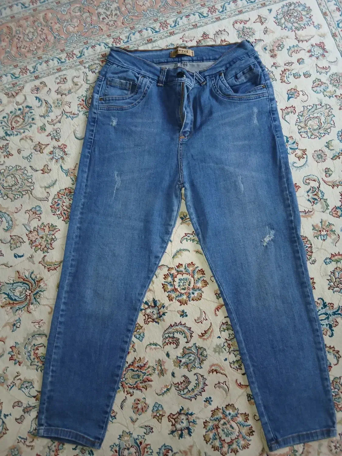 شلوار جین در حد نو|لباس|بندر انزلی, اطبا|دیوار