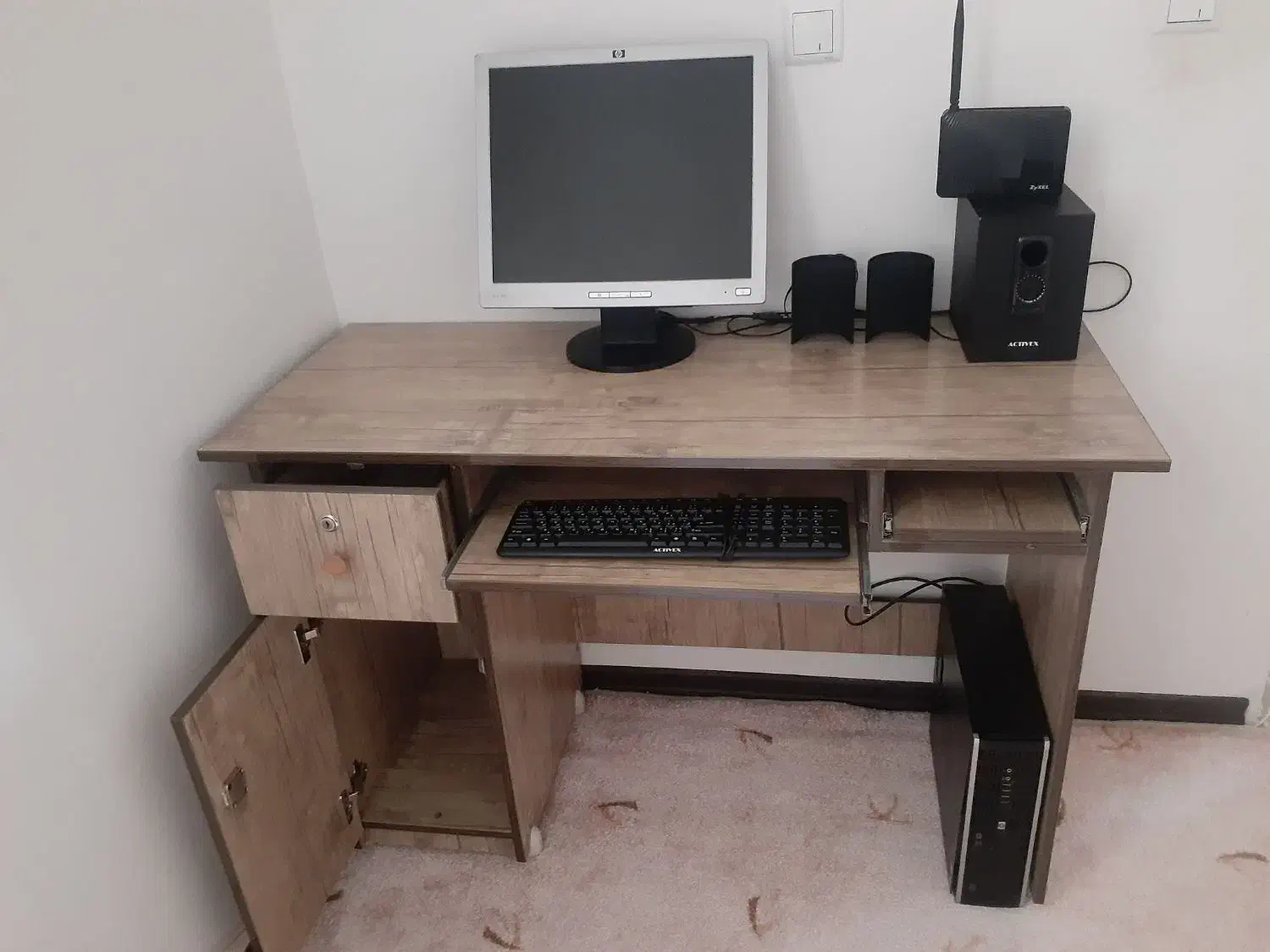 فروش میز تحریر و کامپیوتر|میز تحریر و کامپیوتر|بجنورد, |دیوار