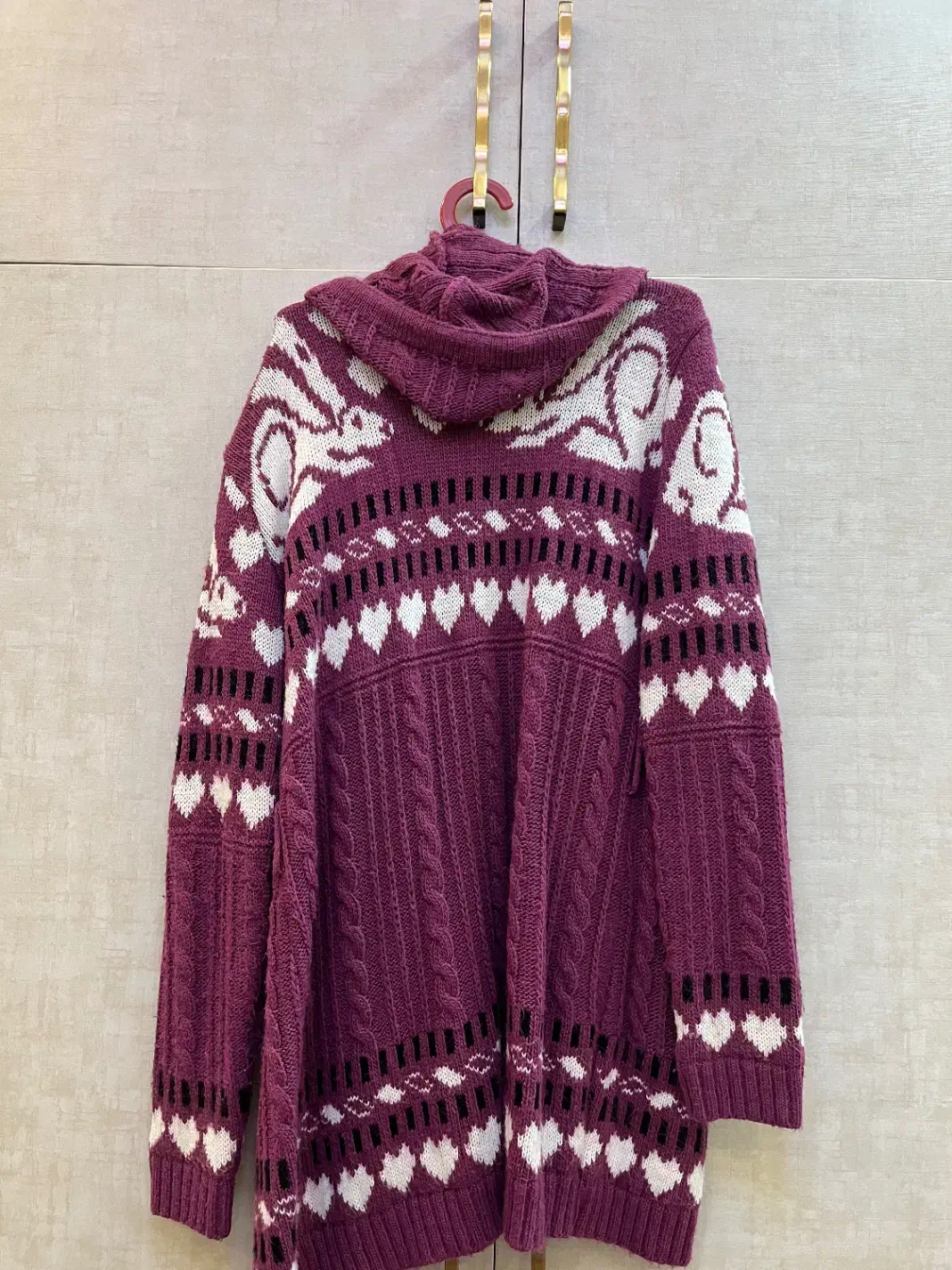 بافت بند دار|لباس|رشت, گلباغ نماز|دیوار