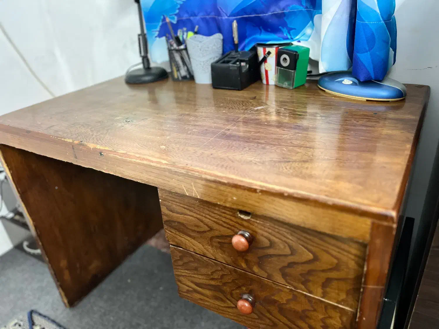 میز تحریر به همراه یک عدد بوفه|میز تحریر و کامپیوتر|لنگرود, |دیوار