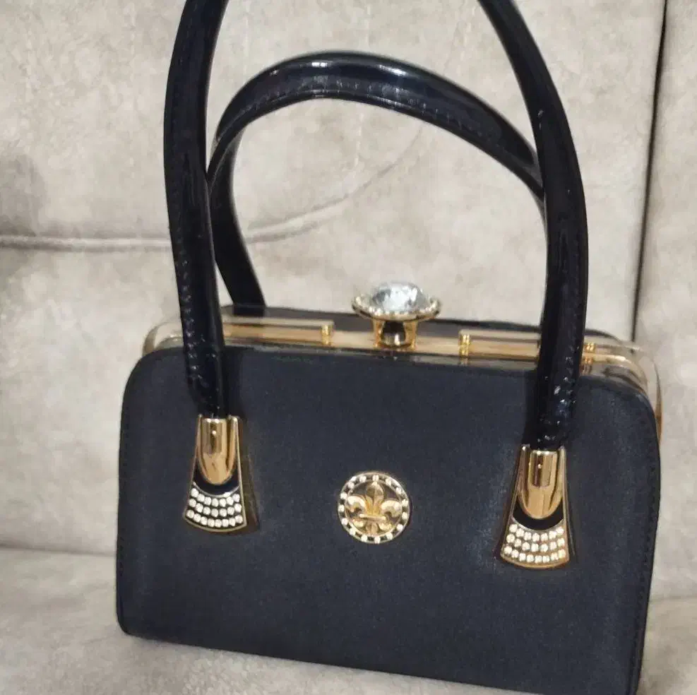 کیف مجلسی زنانه شیک|کیف، کفش، کمربند|اصفهان, پوریای ولی|دیوار