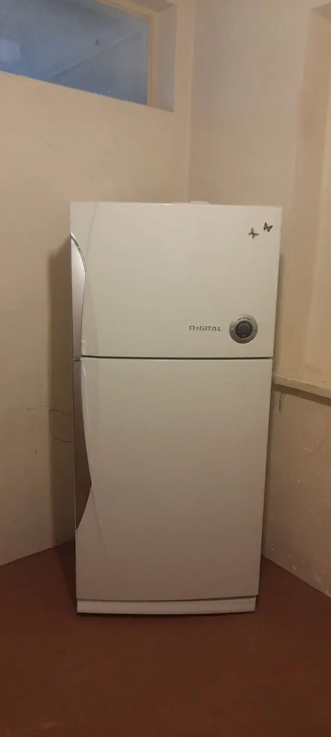 یخچال فریزر دوو کره ای اصل بدون برفک ۲۸فوت|یخچال و فریزر|شیراز, سرو|دیوار