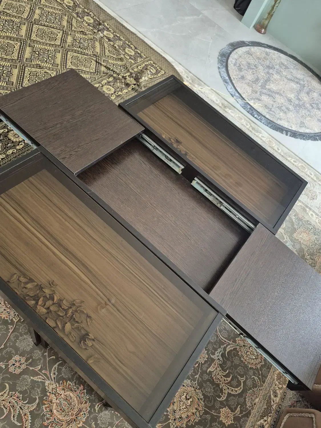 میز|میز و صندلی غذاخوری|املش, |دیوار