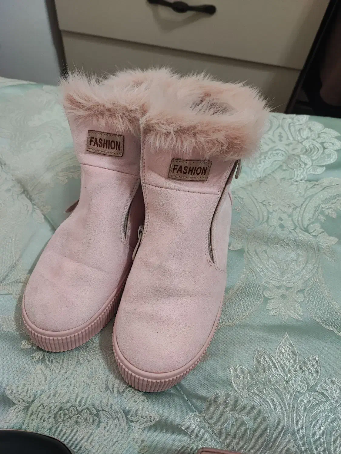 نیم بوت آگ صورتی زیبا و نو سایز ۳۹|کیف، کفش، کمربند|ایلام, |دیوار