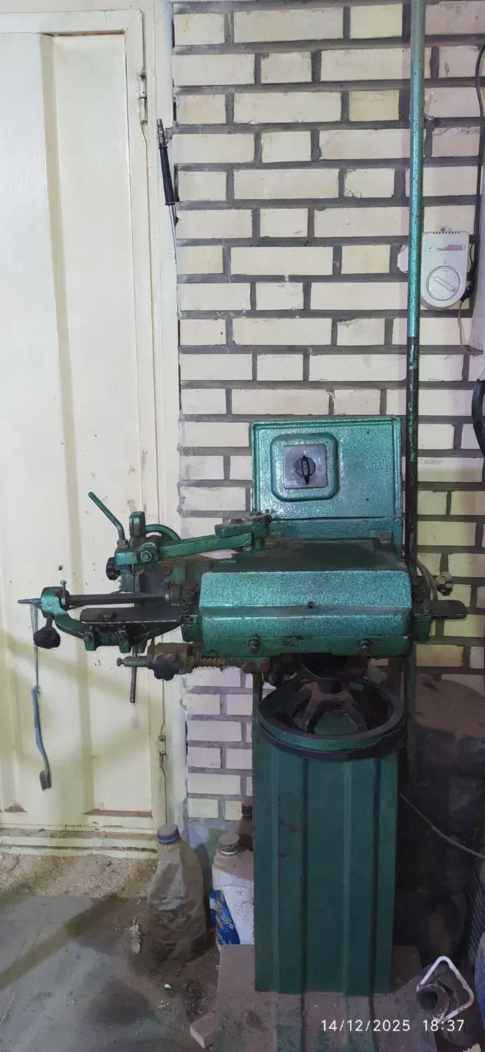 کلیه لوازم نجاری و مبل سازی|ماشین‌آلات صنعتی|ملایر, |دیوار