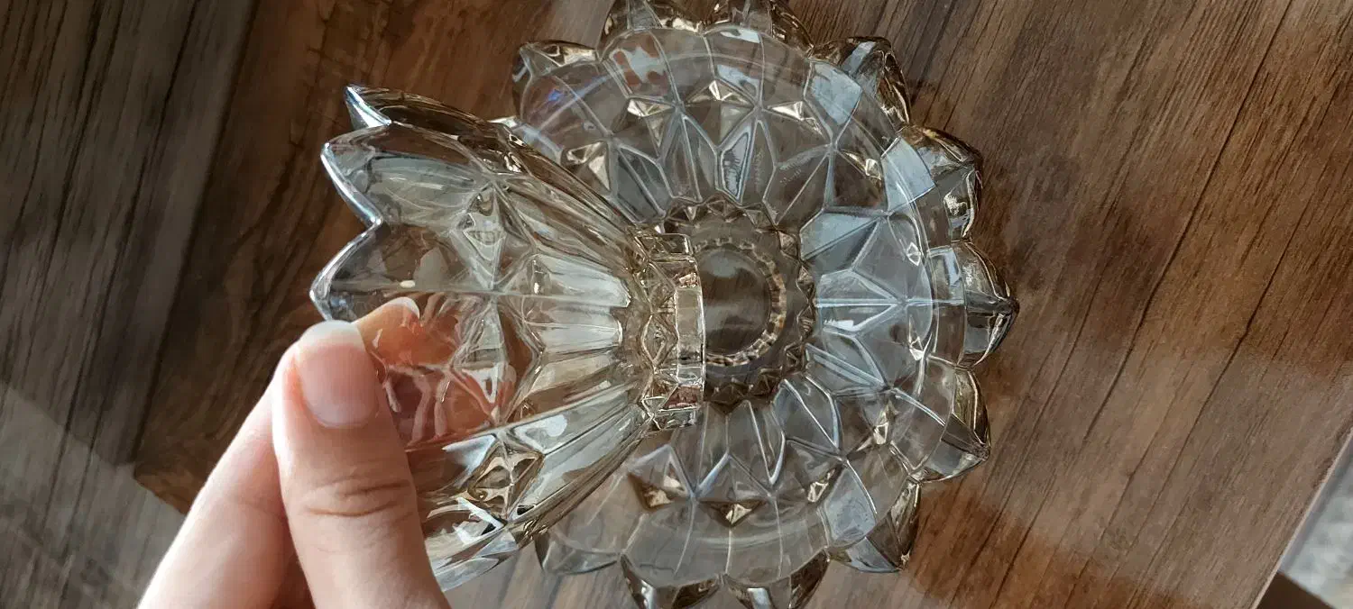 سرویس بلور  ۱۸ نفره شامپاینی|ظروف سرو و پذیرایی|ازنا, |دیوار