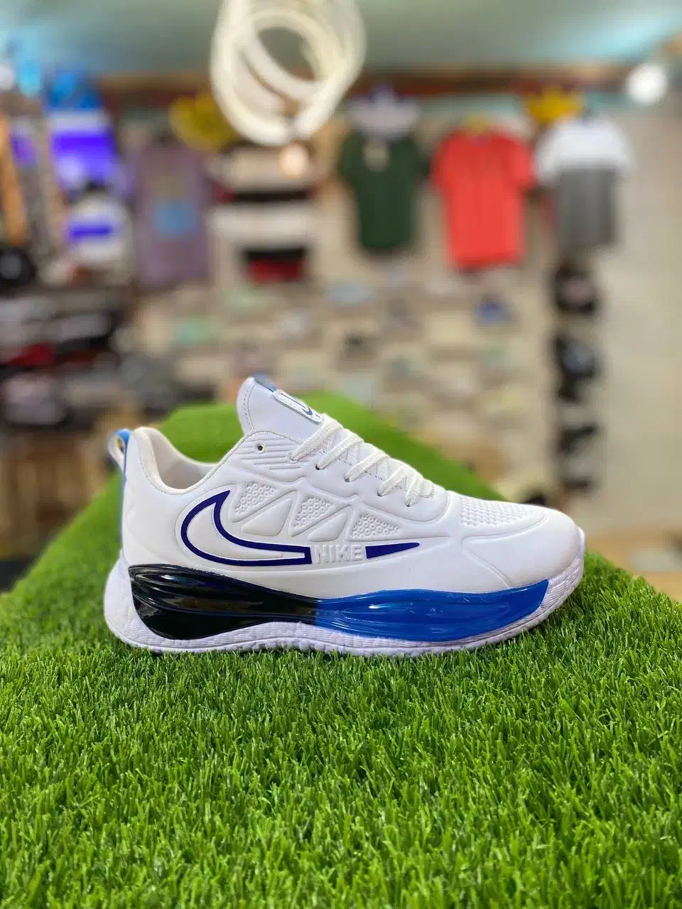 کتونی|کیف، کفش، کمربند|معصومیه, |دیوار