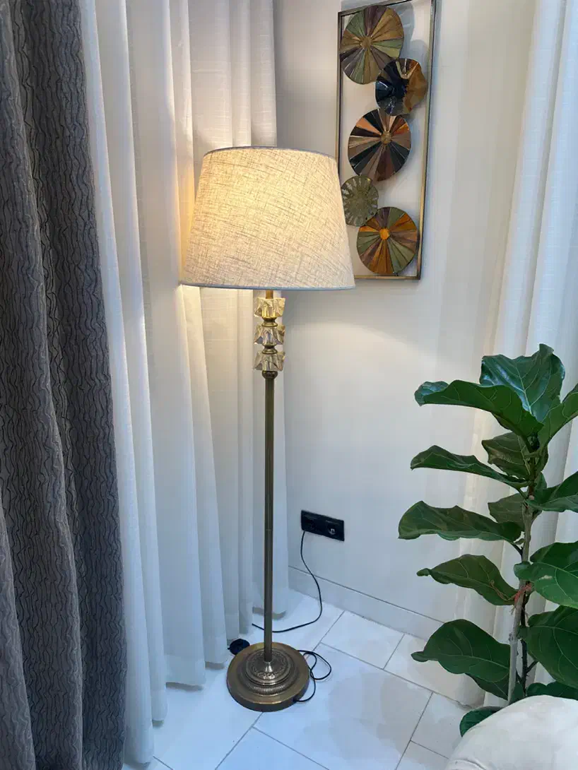 اباژور|چراغ خواب و آباژور|شیراز, قدوسی غربی|دیوار