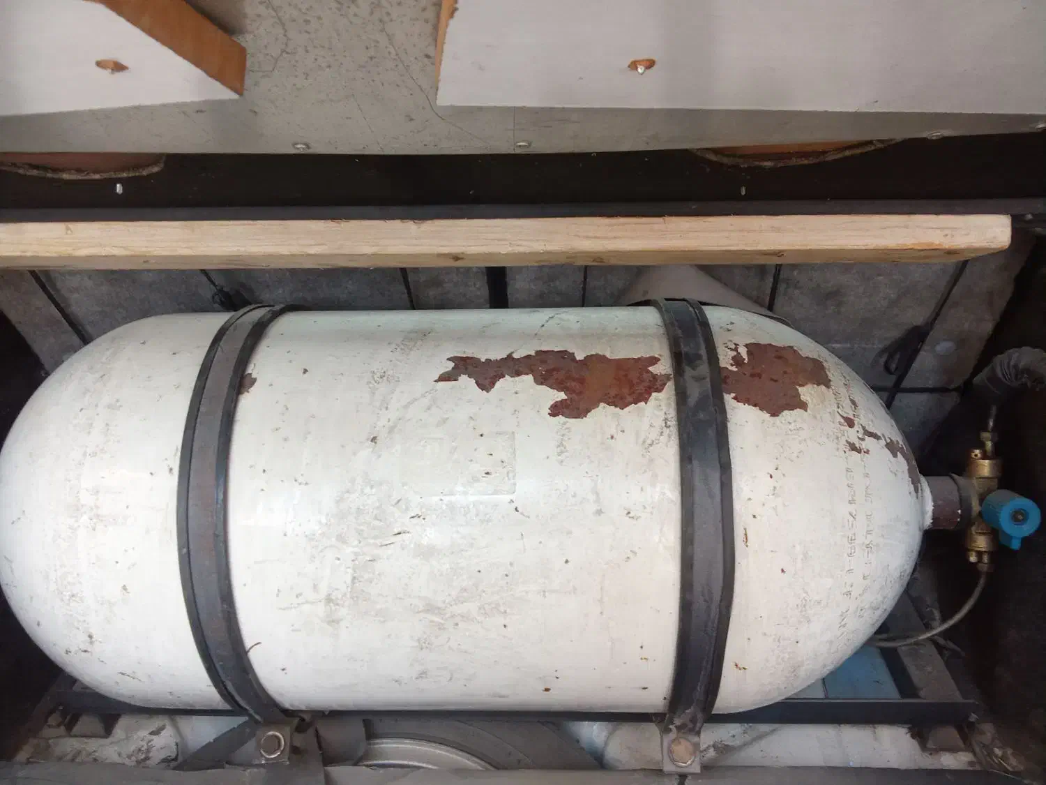 کپسول سی ان جی با لوازم کامل|قطعات یدکی و لوازم جانبی|قم, نیروگاه|دیوار