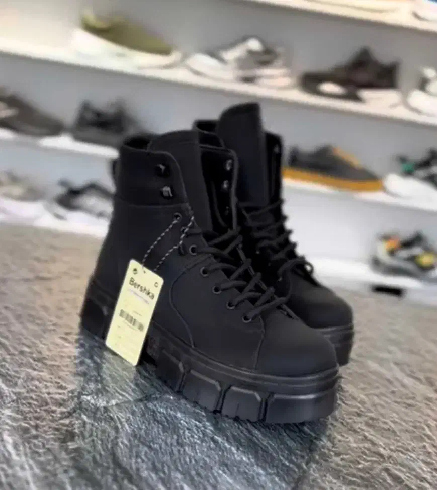 بوت / چکمه|کیف، کفش، کمربند|ایلام, |دیوار