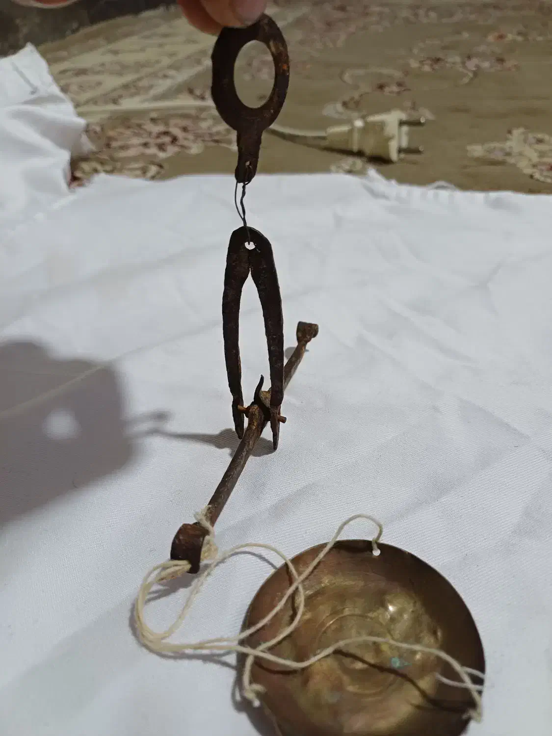 ترازو عتیقه|کلکسیون اشیاء عتیقه|تربت جام, پاسداران|دیوار