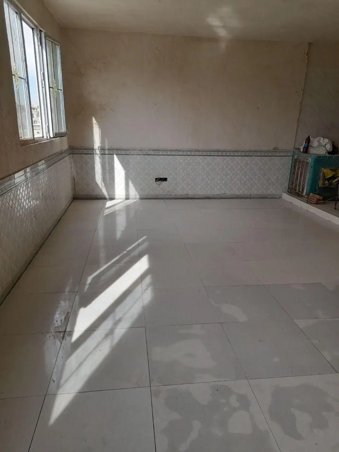 بازسازی و تخریب وشیب بندی پشت بام سرویسهای|خدمات پیشه و مهارت|گلستان (تهران), |دیوار