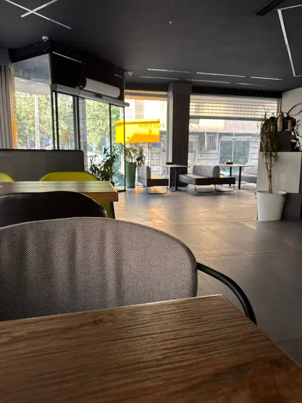 استخدام کارگرساده وحرفه ای فست فود با آموزش|استخدام خدمات فروشگاه و رستوران|تهران, قلهک|دیوار