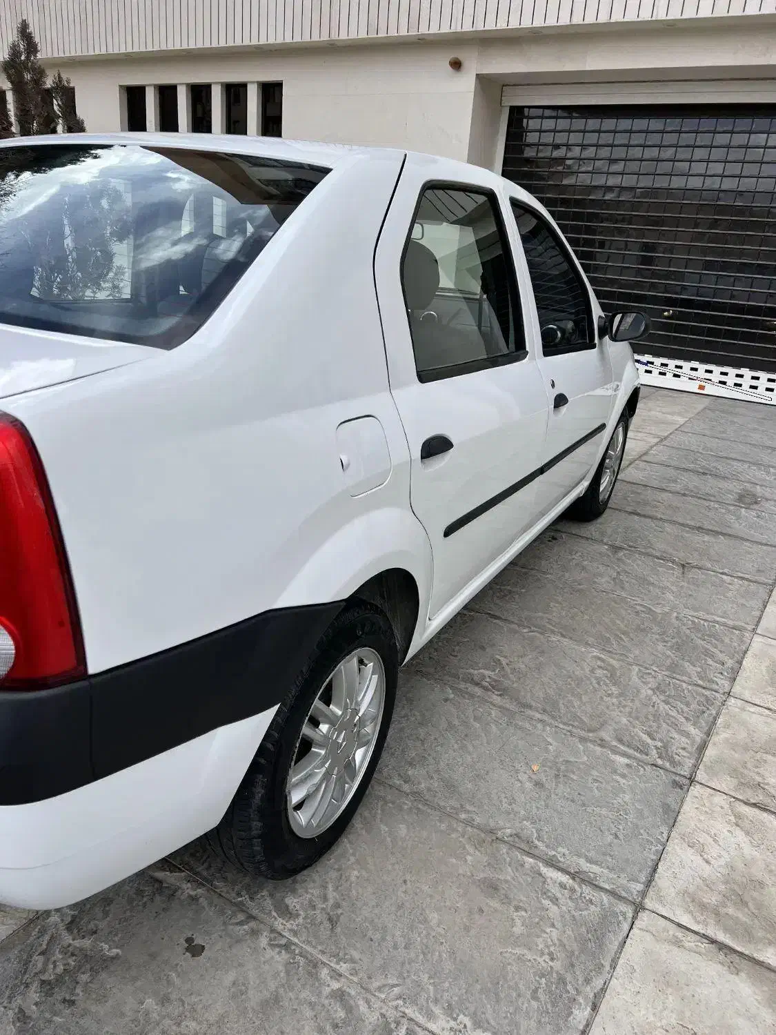 رنوتندرمدل ۱۳۹۵.ال۹۰.|خودرو سواری و وانت|اندیشه, اندیشه فاز ۲|دیوار